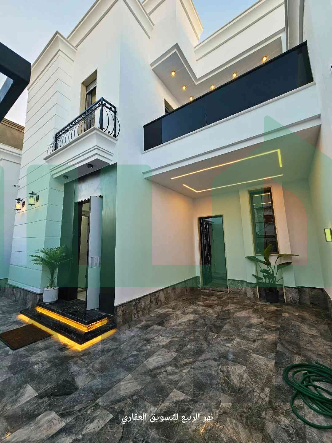 Second image of the ad