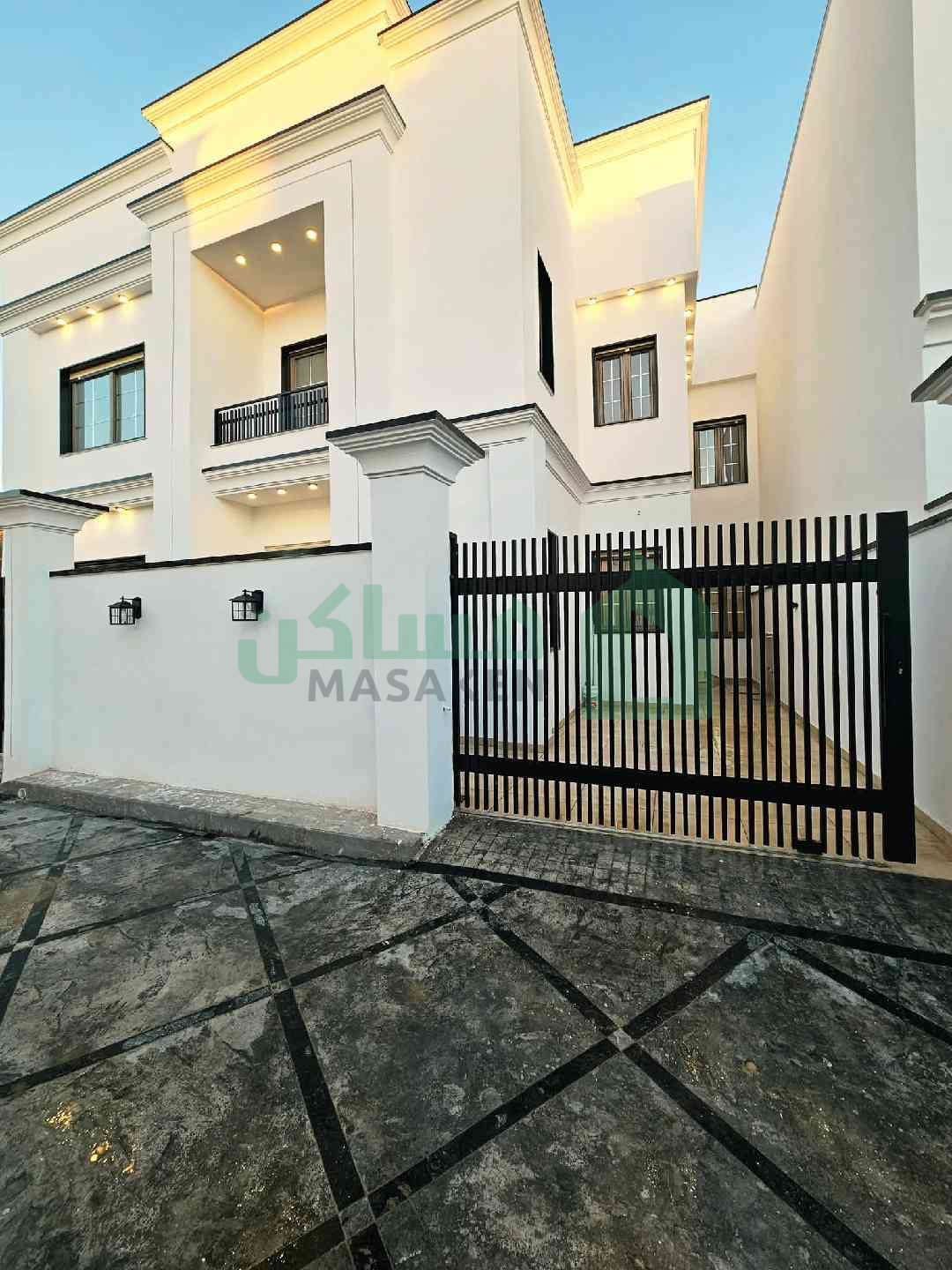 Second image of the ad