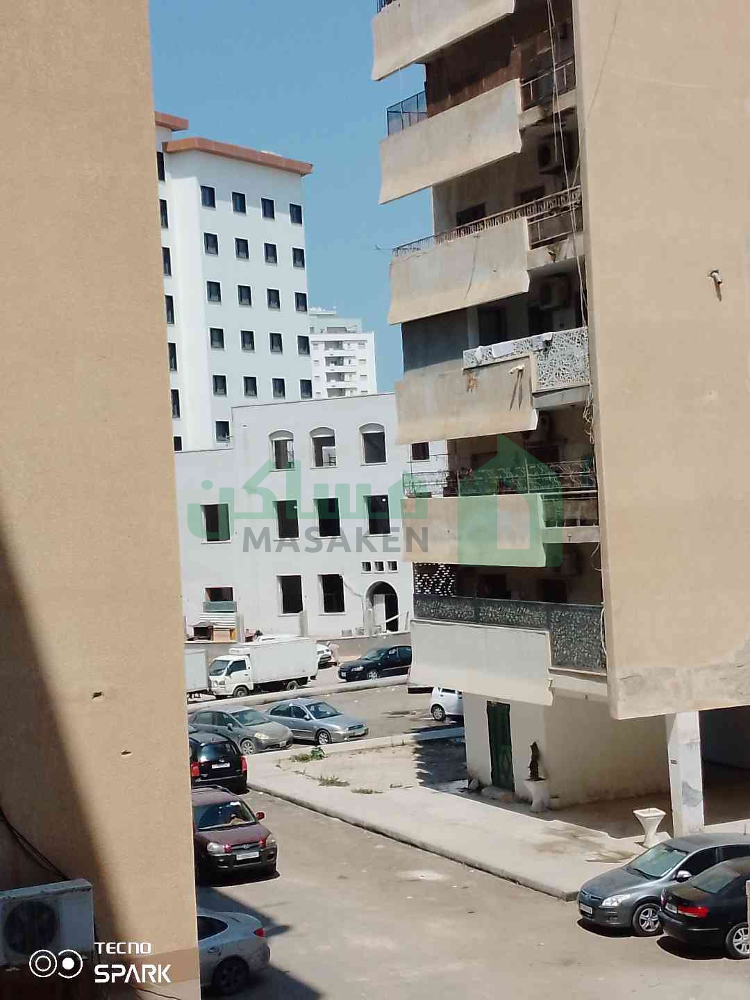 First image of the ad