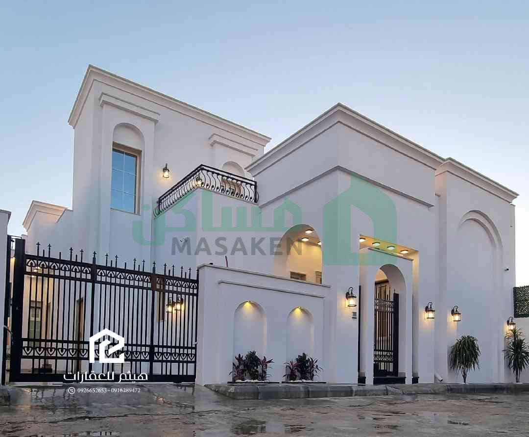 First image of the ad