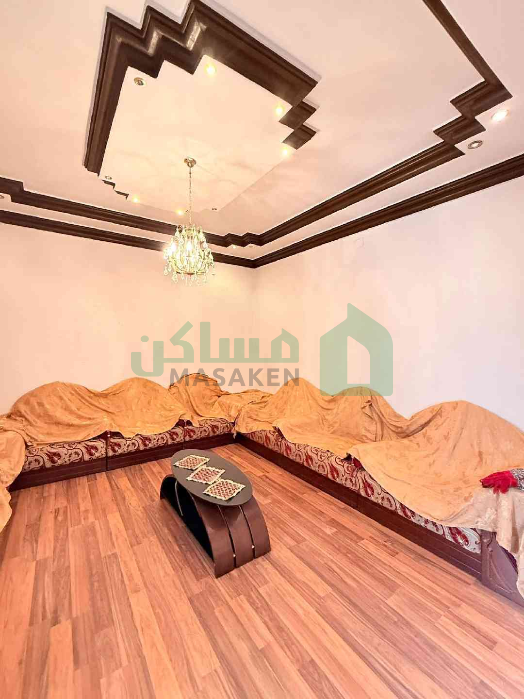 Second image of the ad