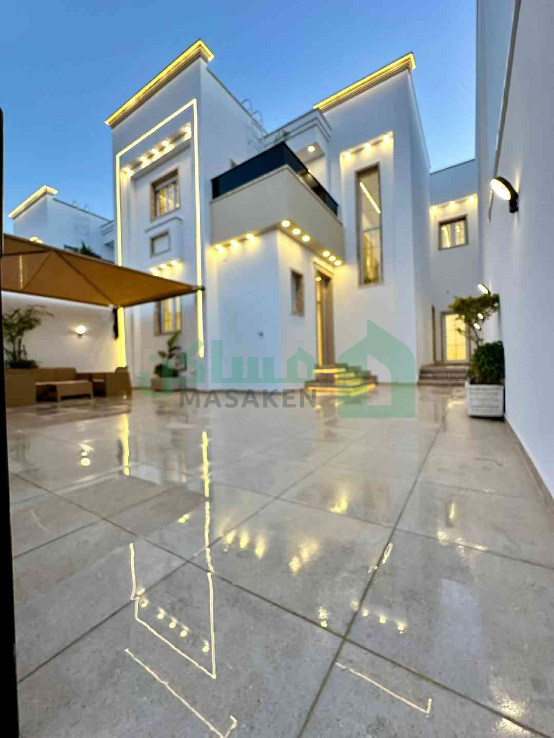 Second image of the ad