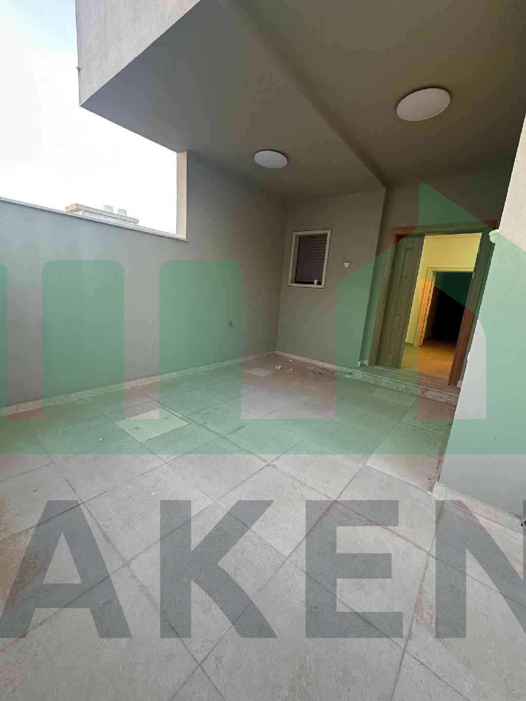 Third image of the ad