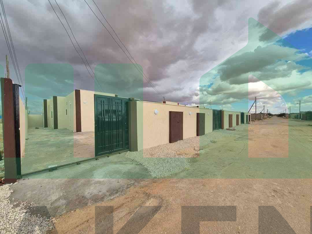 First image of the ad