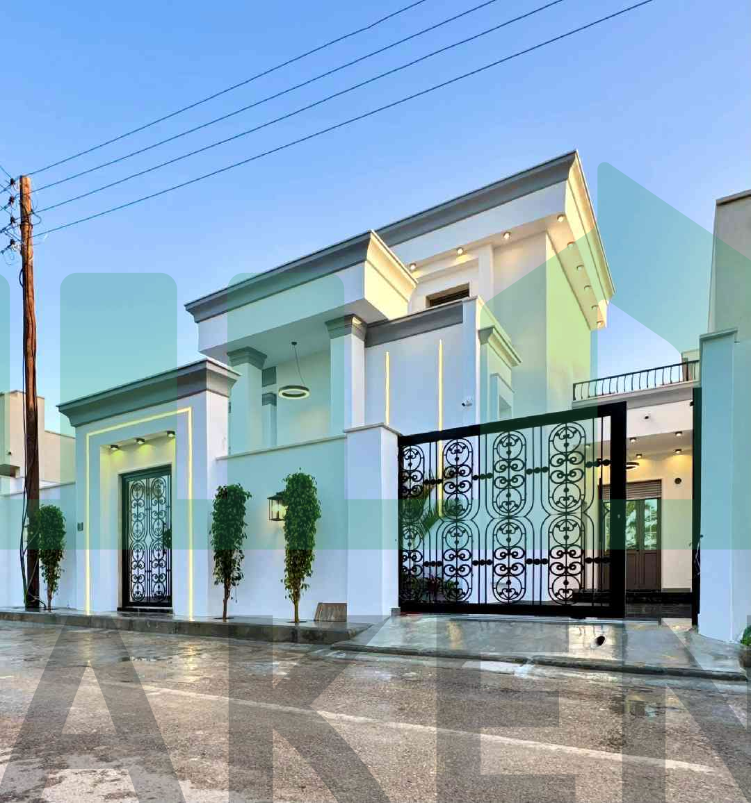 First image of the ad