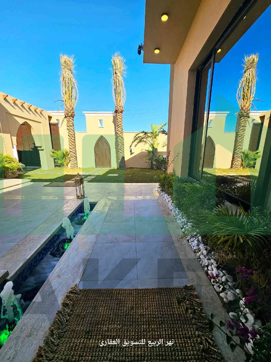 Third image of the ad