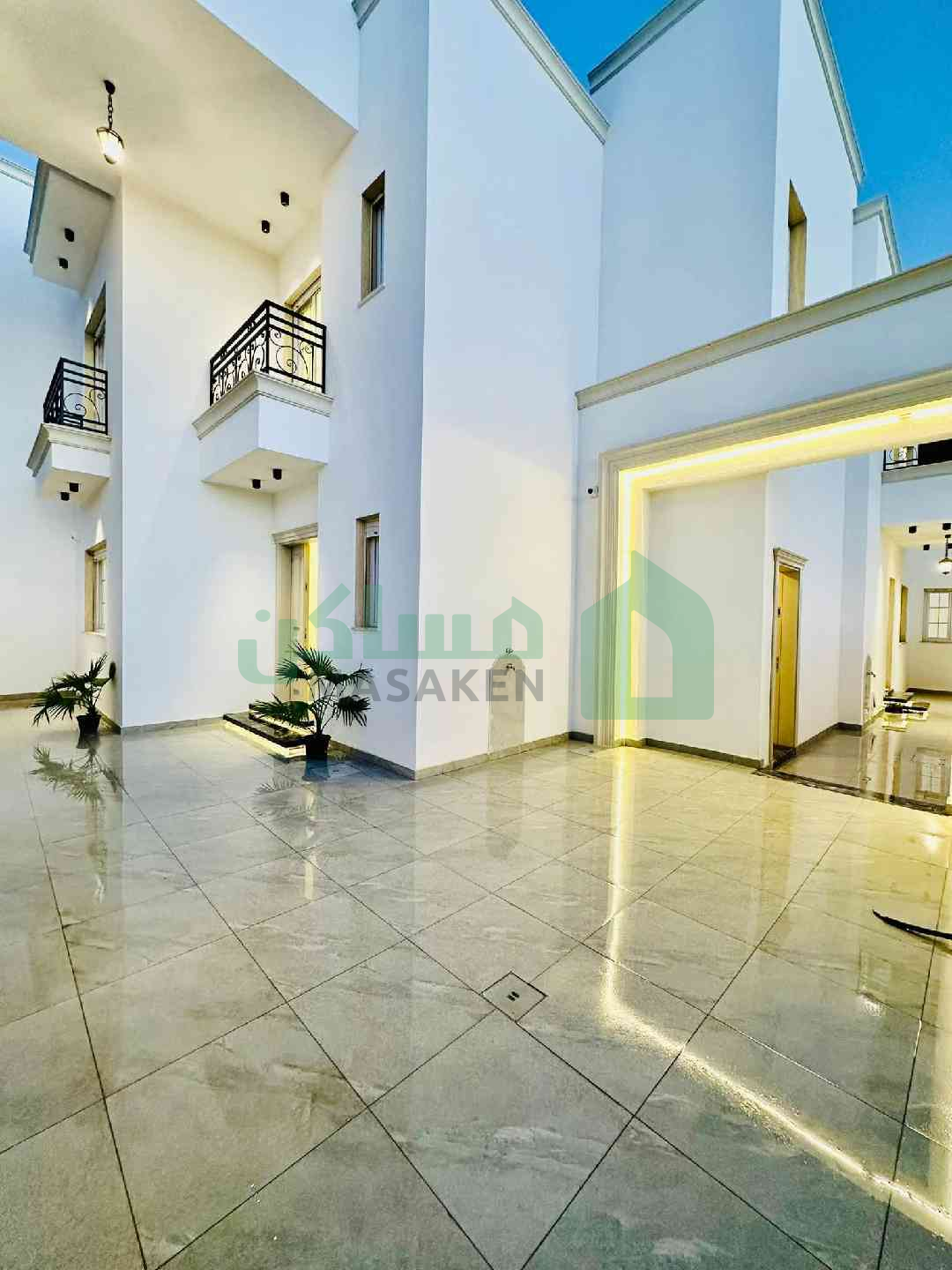 Second image of the ad