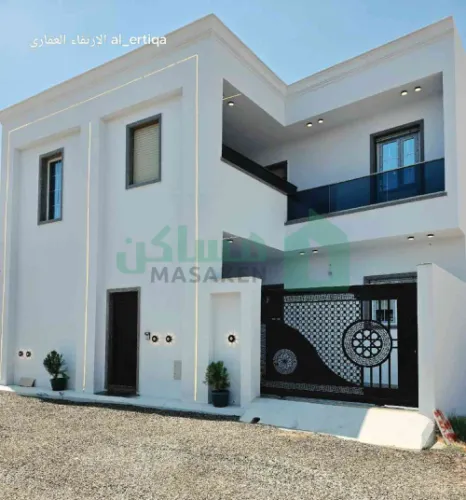 فيلا من طابق وملحق مفصول تشطيب حديث2026💯