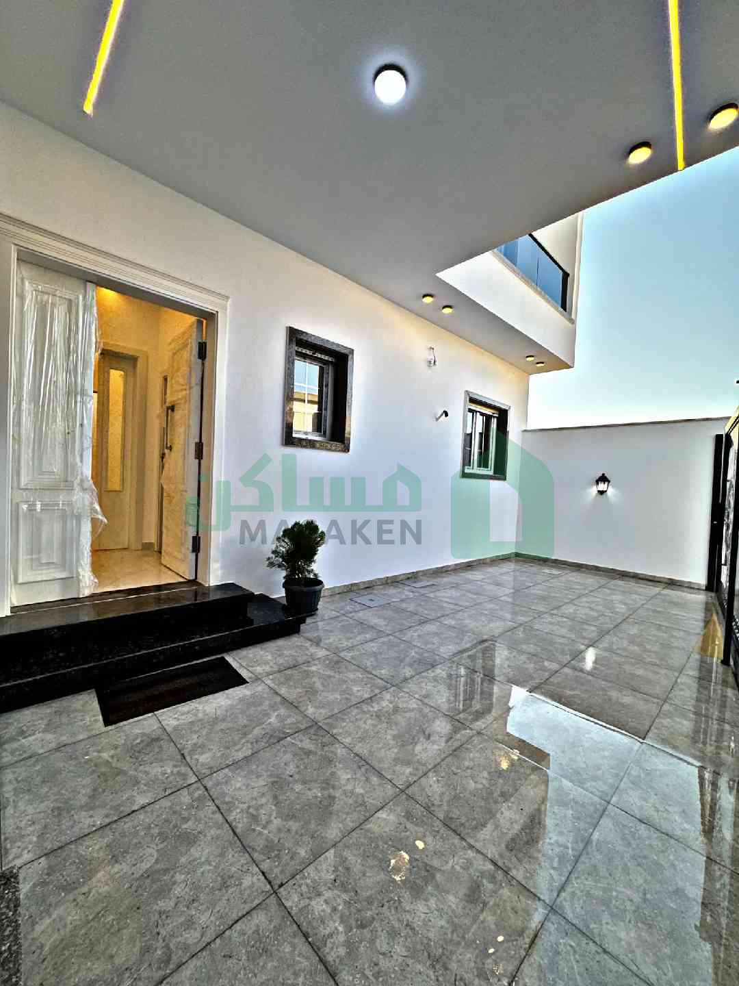 Second image of the ad