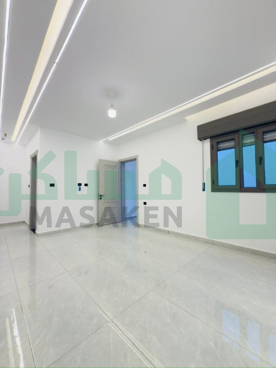 Second image of the ad