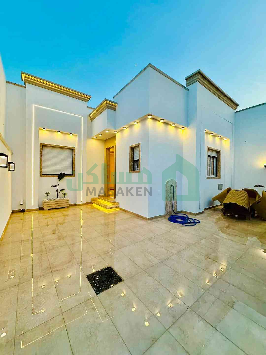 Second image of the ad