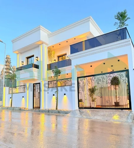 فيلا من طابقين مفصولات تشطيب فاخر جدا وحديث❤️