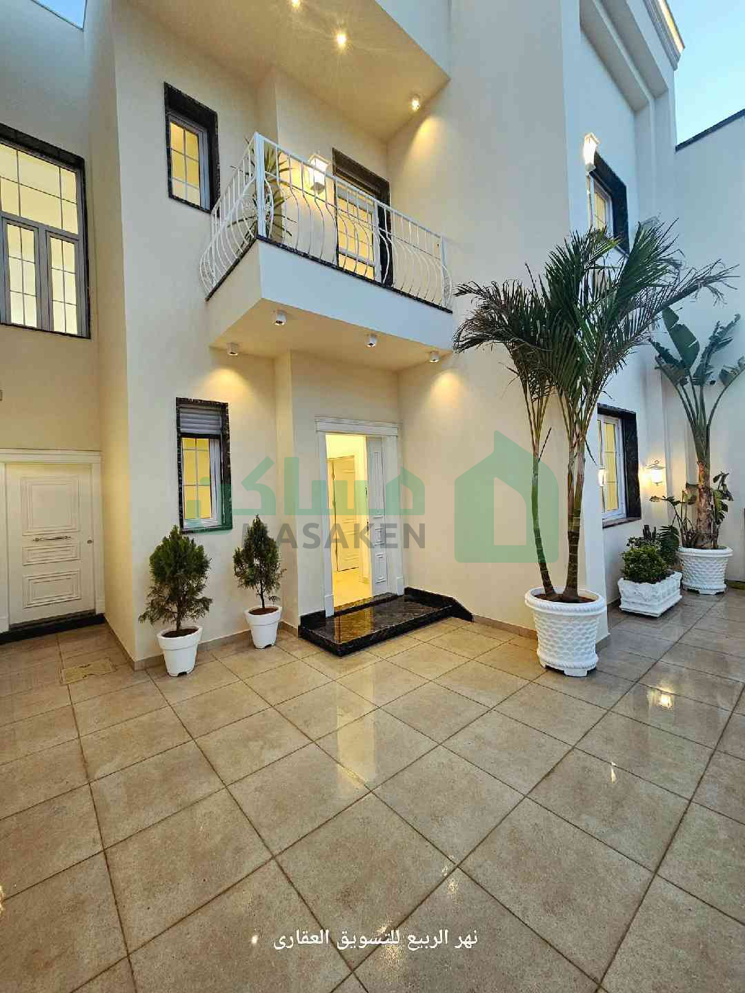 Second image of the ad