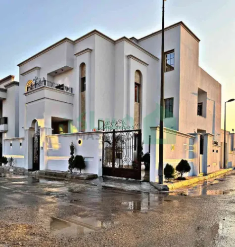 افخم عروض 2026 فيلا بطراز عصري حديت 🩶