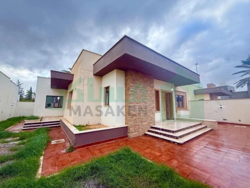 فيلا سكنية للإيجار في طريق المشتل