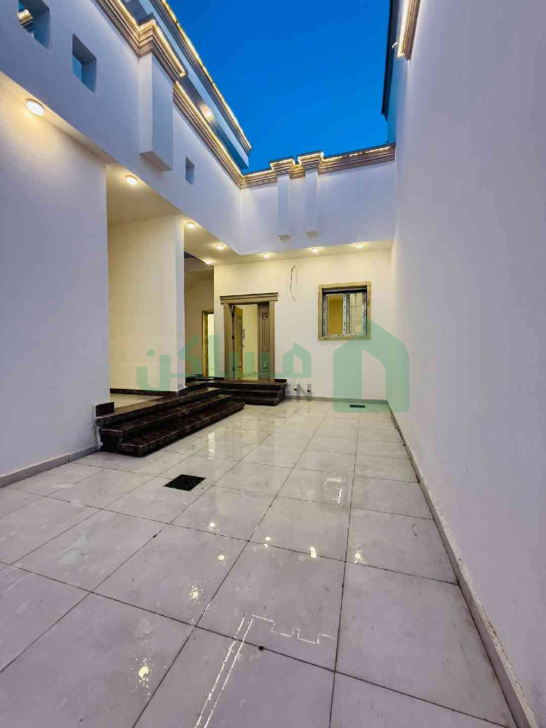 Second image of the ad