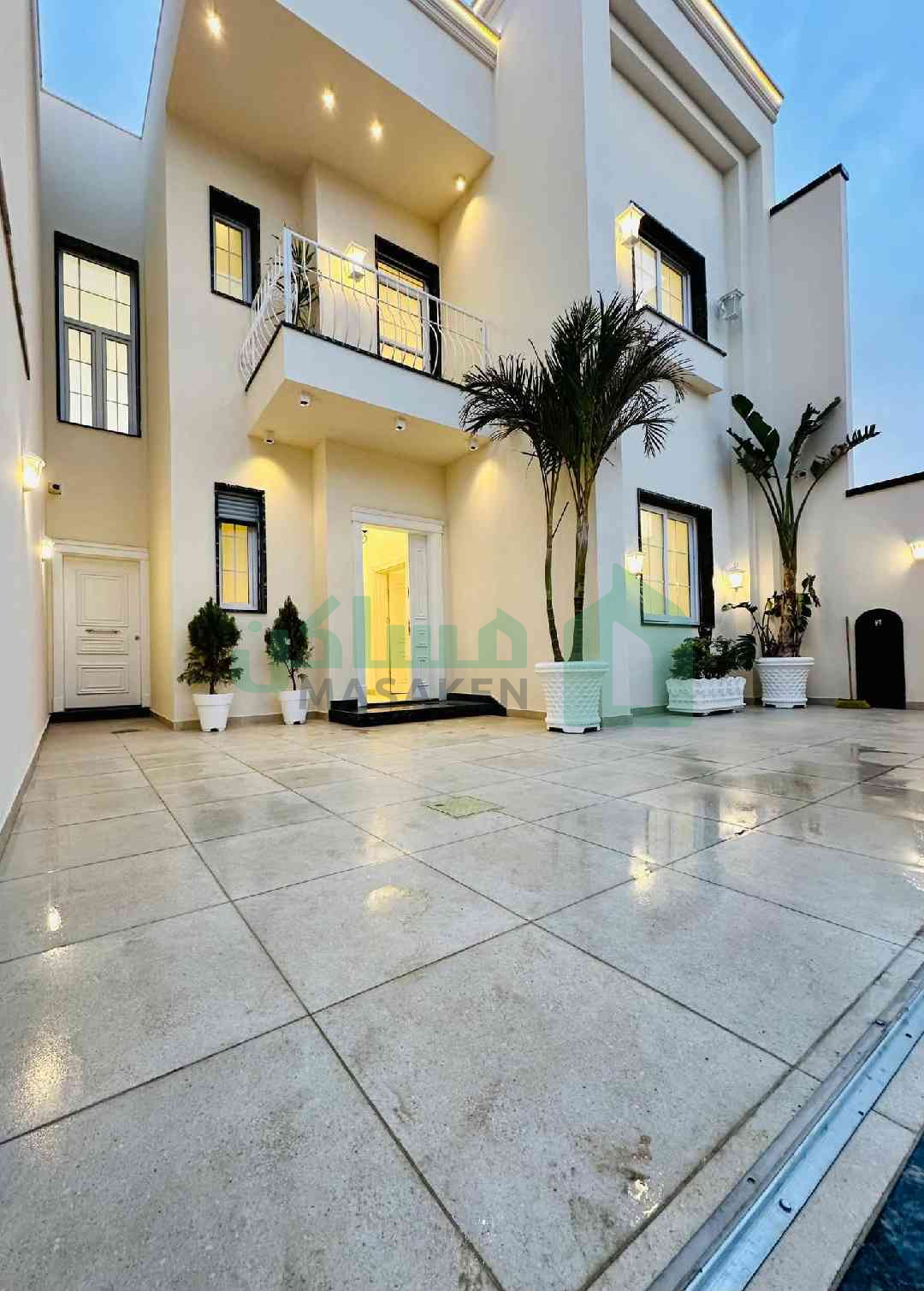 Second image of the ad