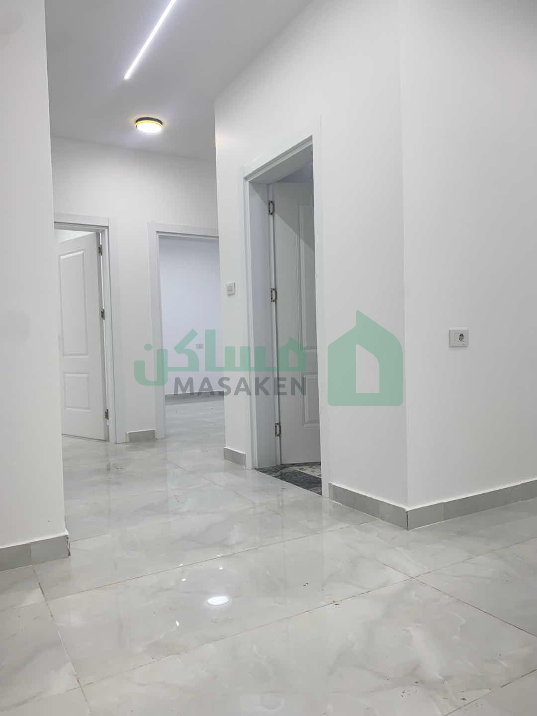 First image of the ad