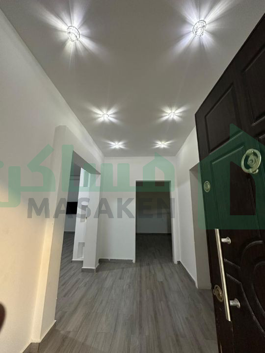 First image of the ad