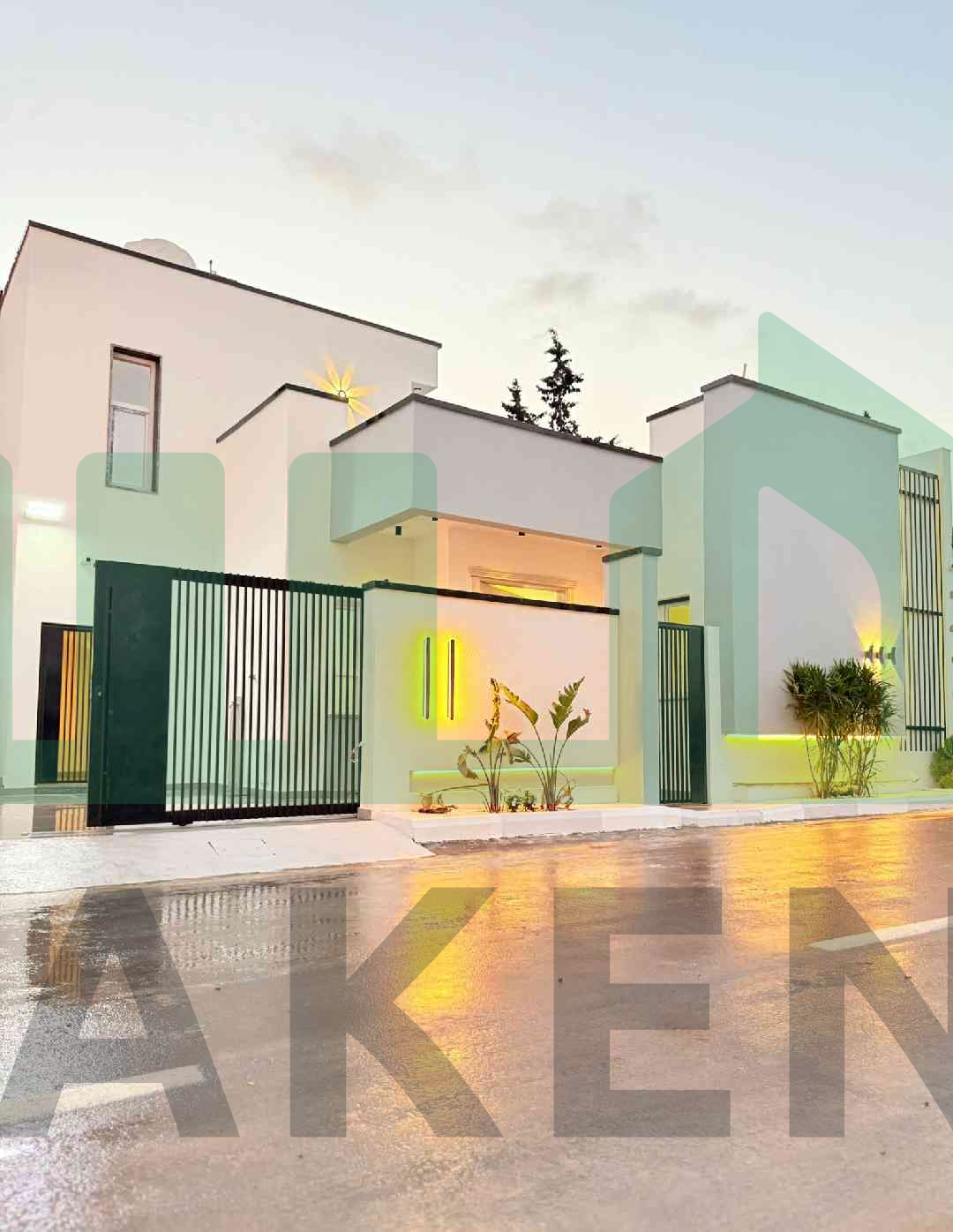 First image of the ad