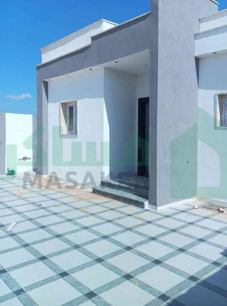 Second image of the ad