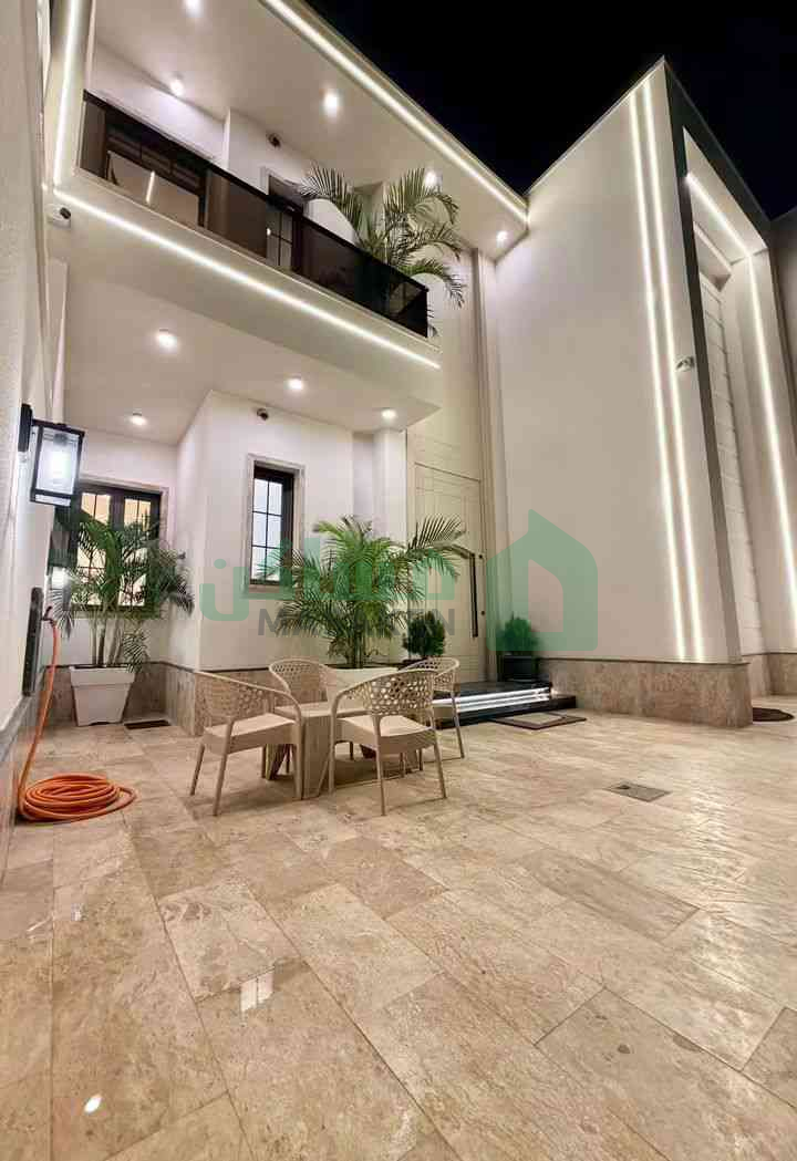 فيلا مميزة بتصميم مودرن راقٍ