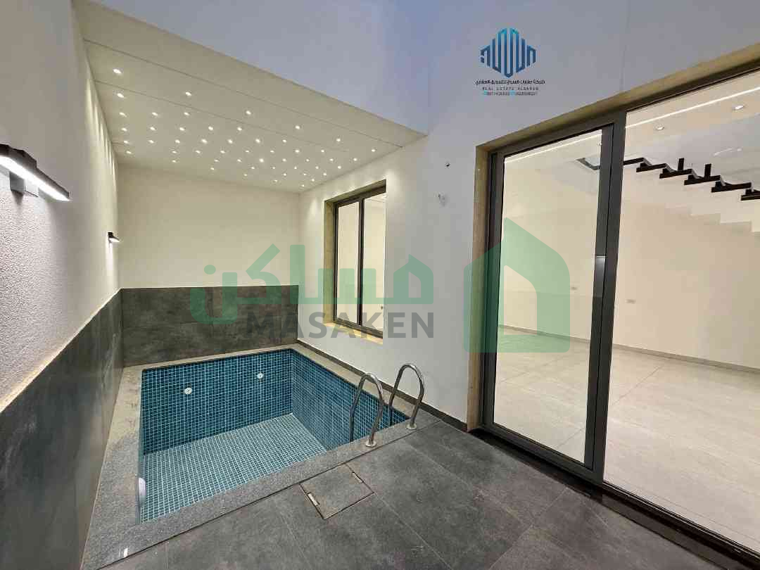 Second image of the ad