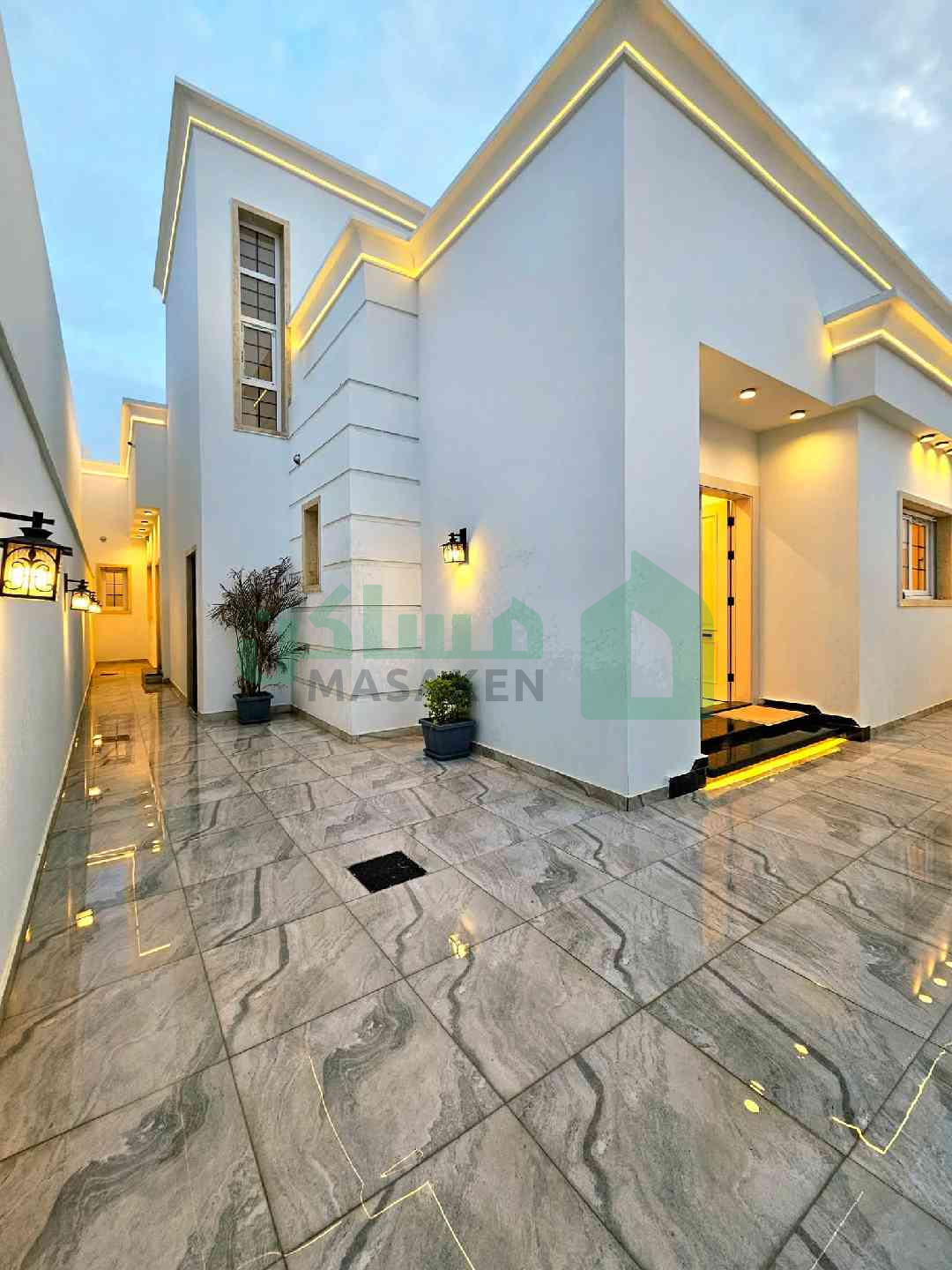 Second image of the ad