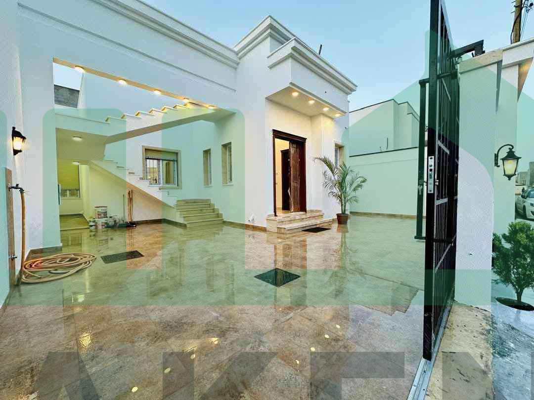 Second image of the ad