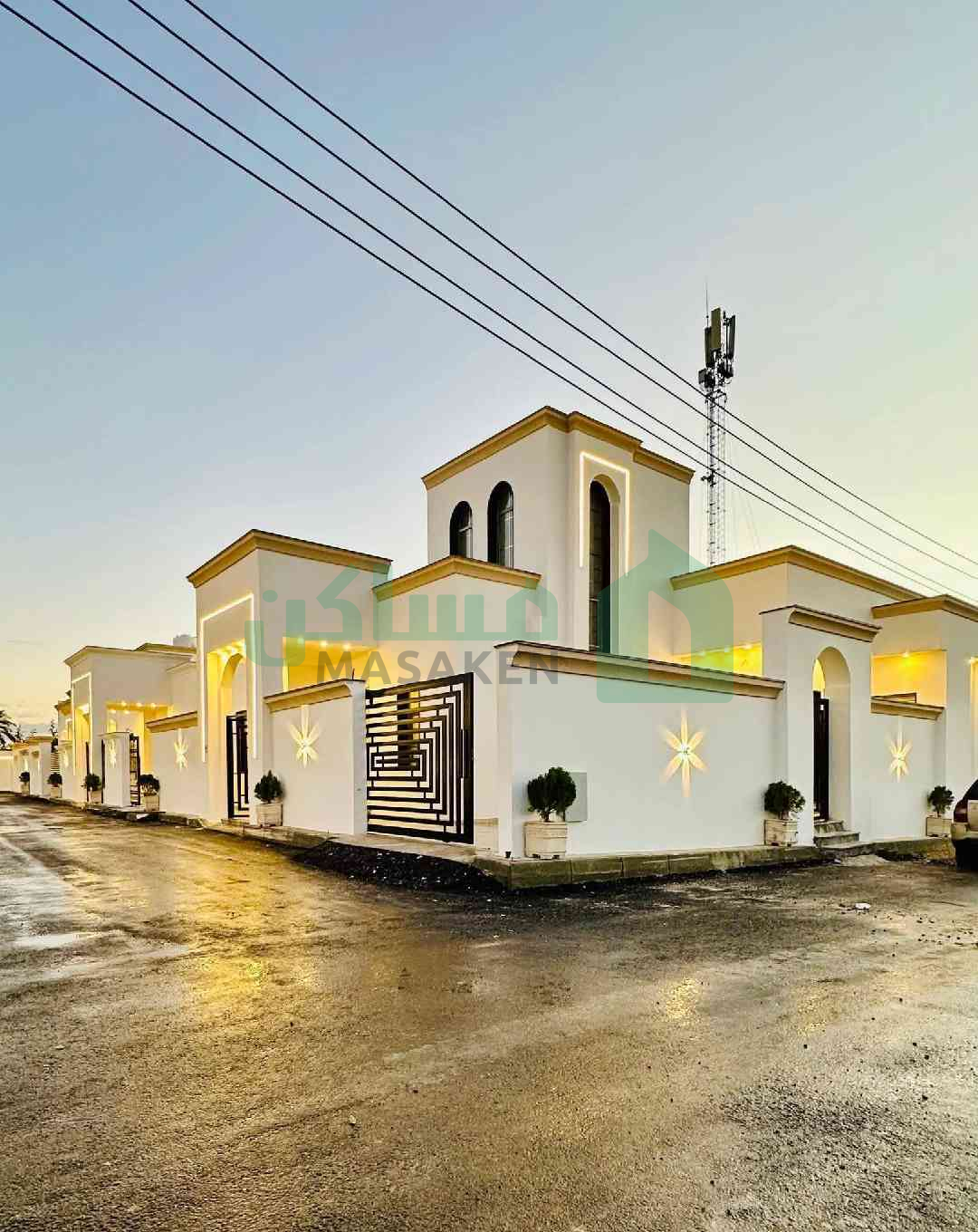 First image of the ad