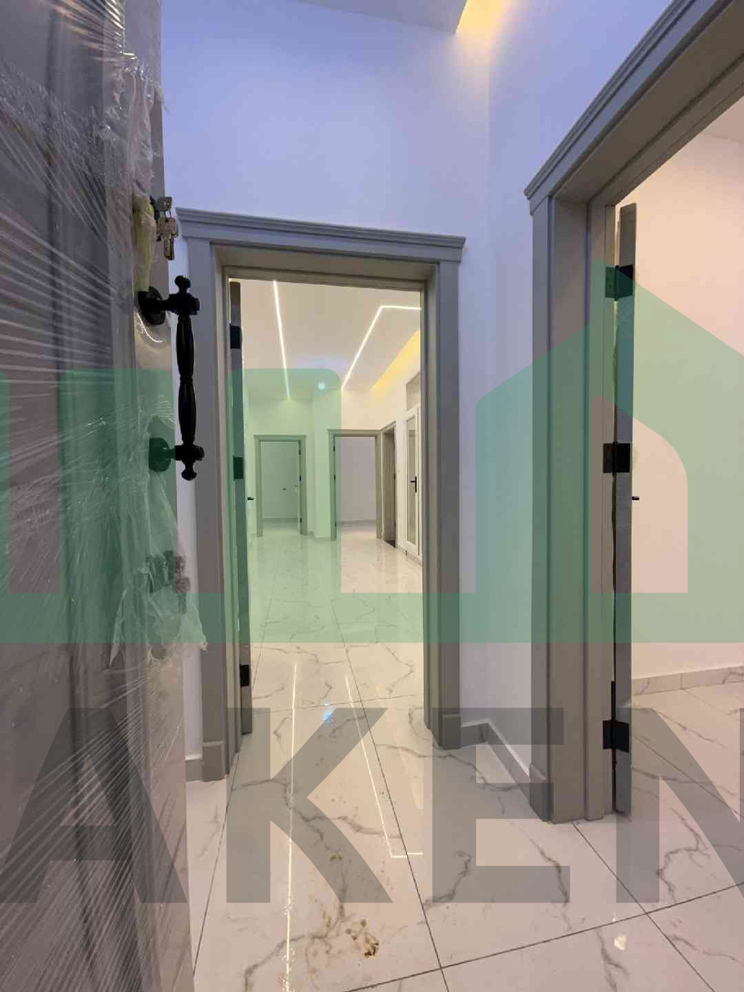 Third image of the ad