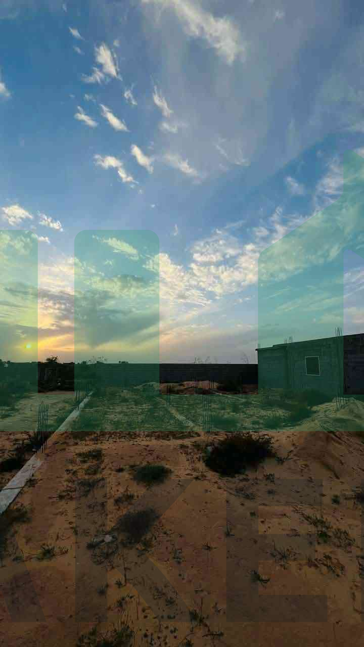 Second image of the ad