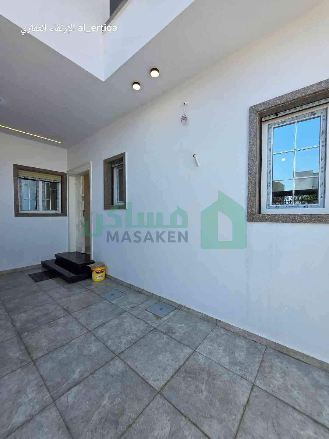 Third image of the ad