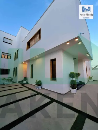 🏠  ڤيلا  للبيع VIP  دورين وملحق وبدروم و حوض سباحة