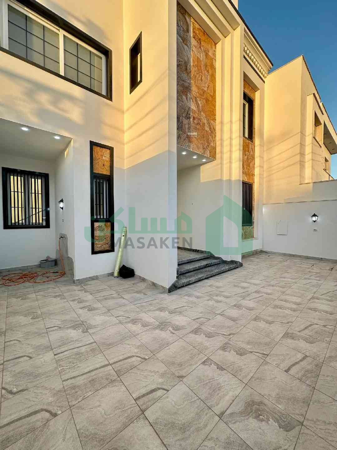 Second image of the ad