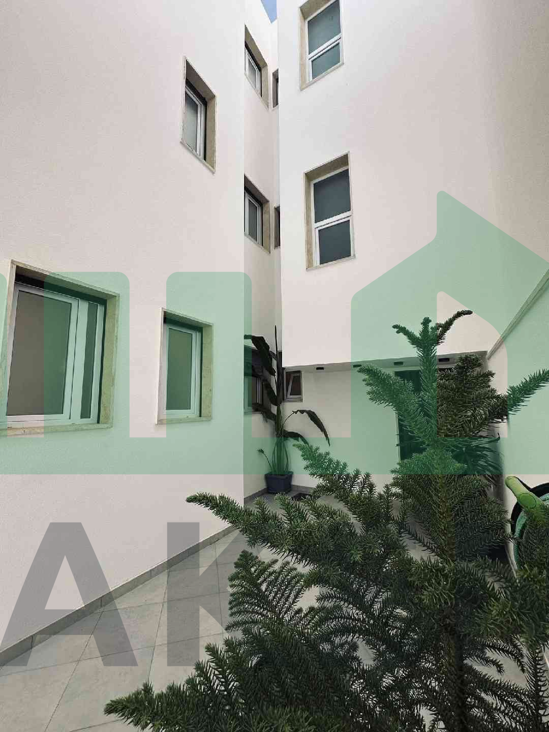 Second image of the ad