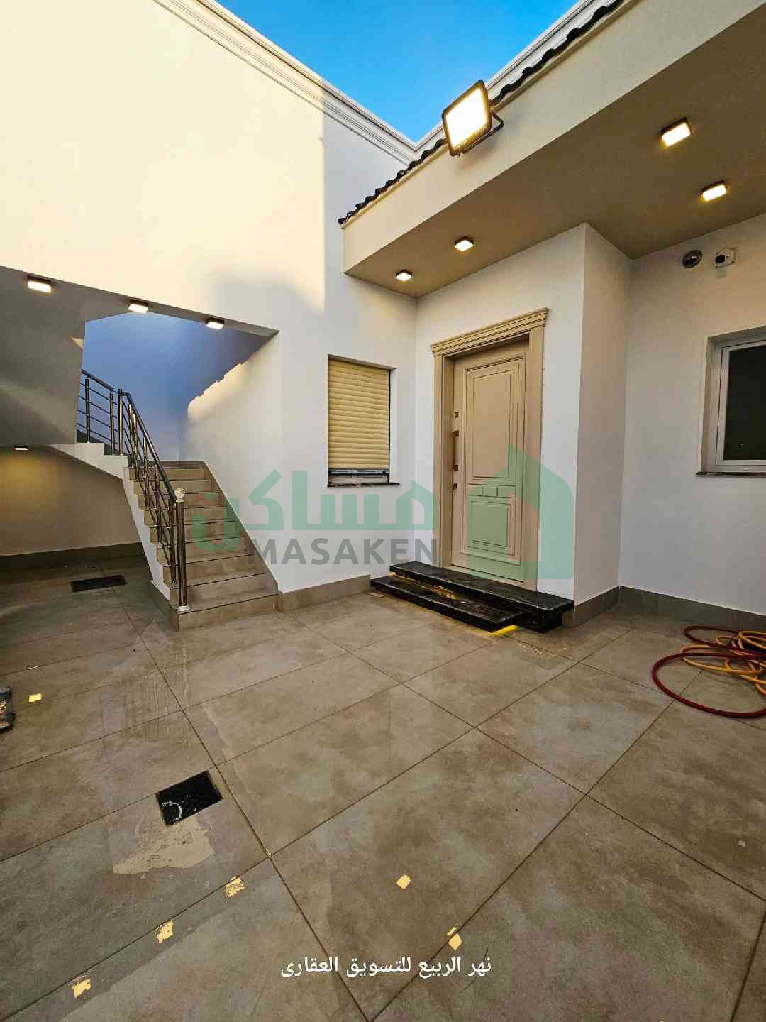 Second image of the ad