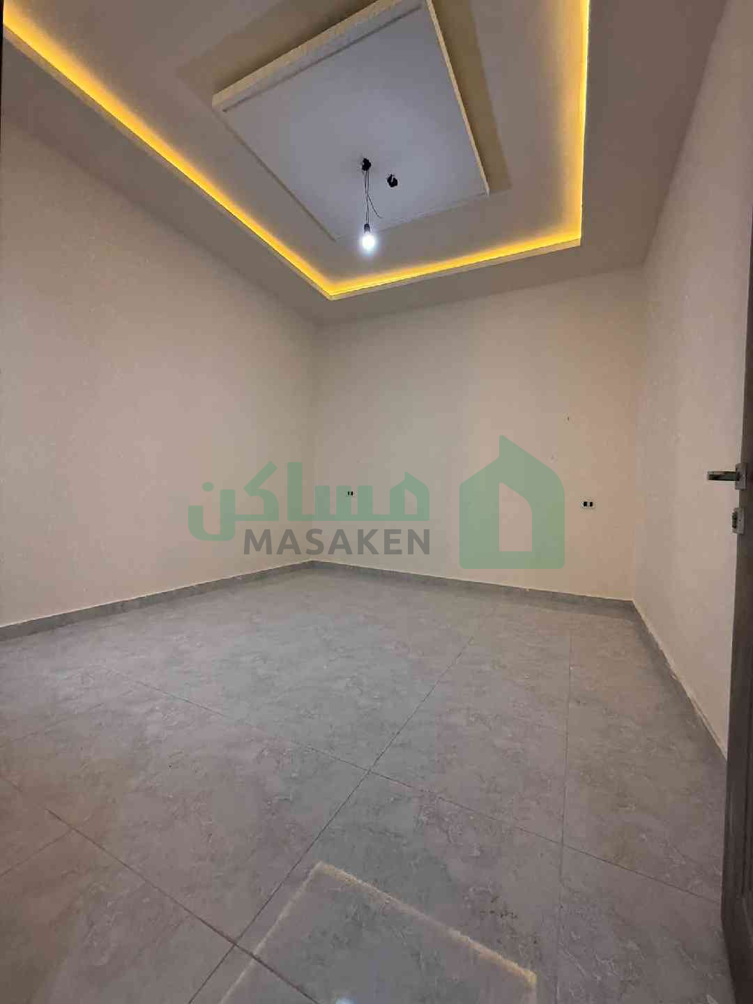 Second image of the ad