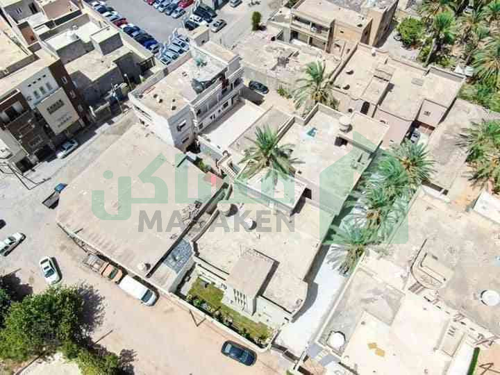 First image of the ad