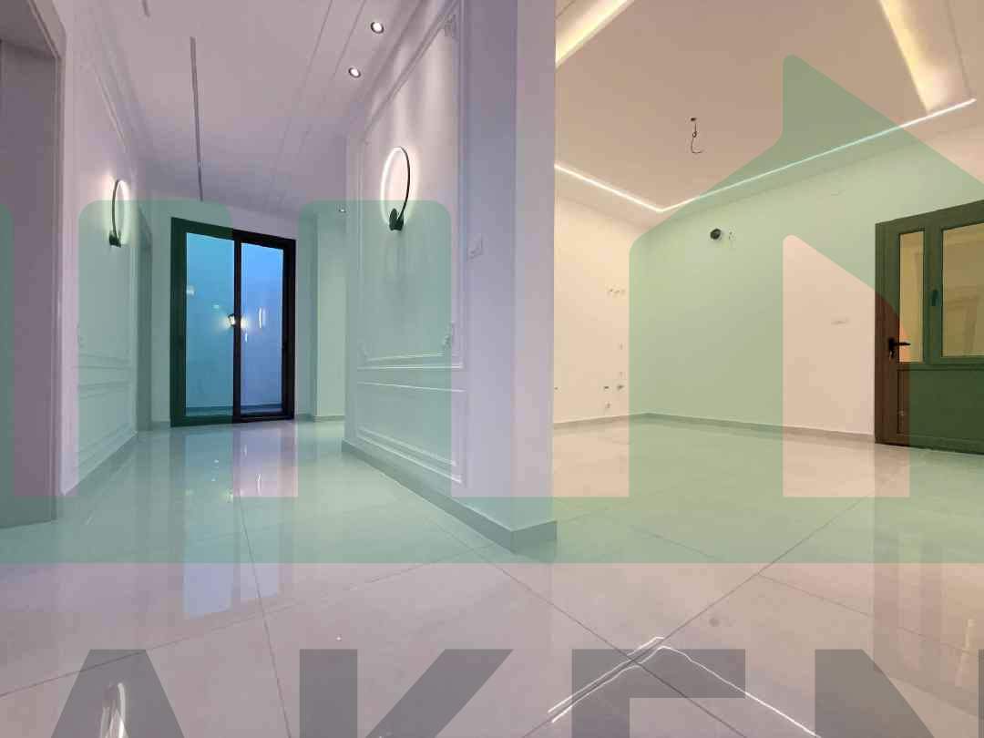 Third image of the ad