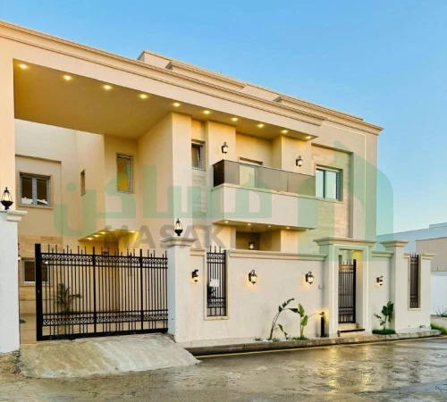 فيلا دورين خليجي بتصميم وتشطيب 2025فاخر