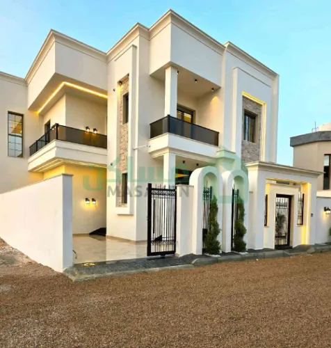 🏡 ** فيلا من طابقين مفصولات ** تكفي لسكن عائلتين
