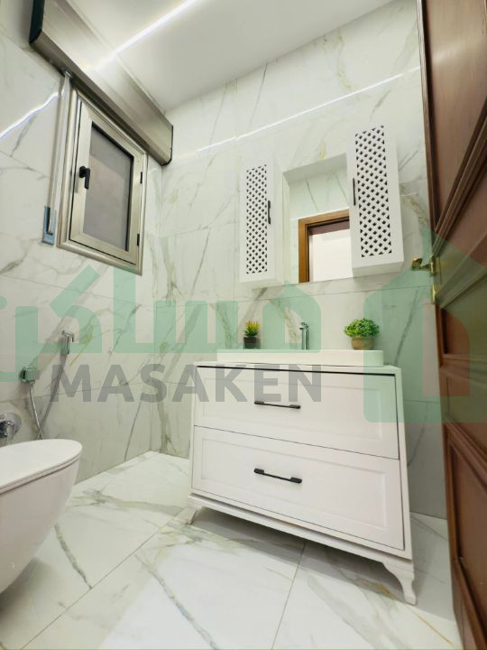 Second image of the ad