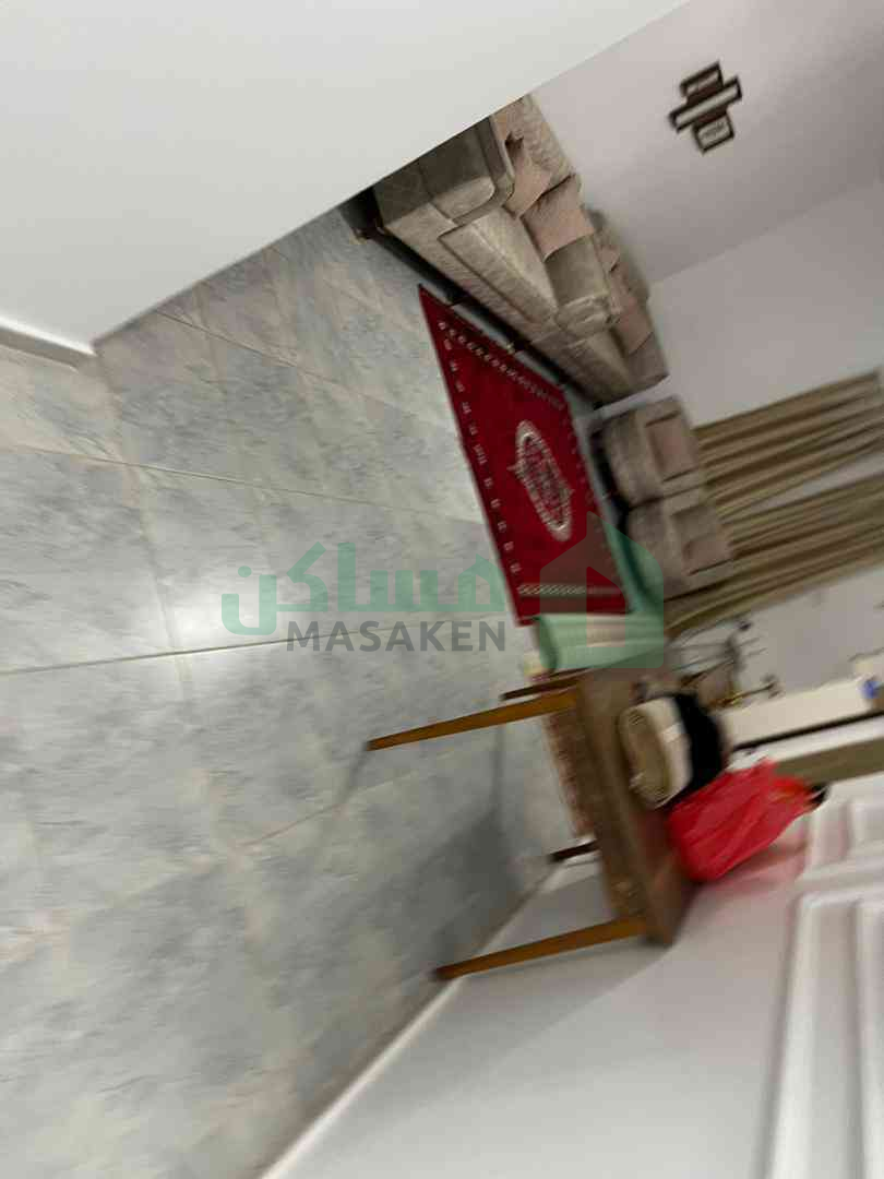 Second image of the ad