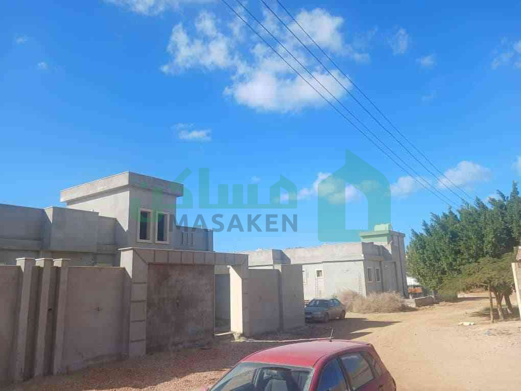 Second image of the ad