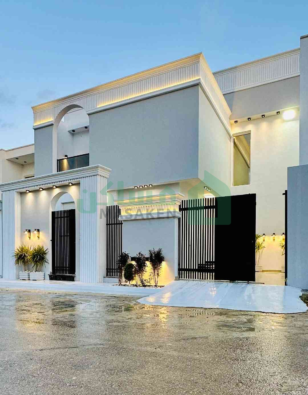 Second image of the ad