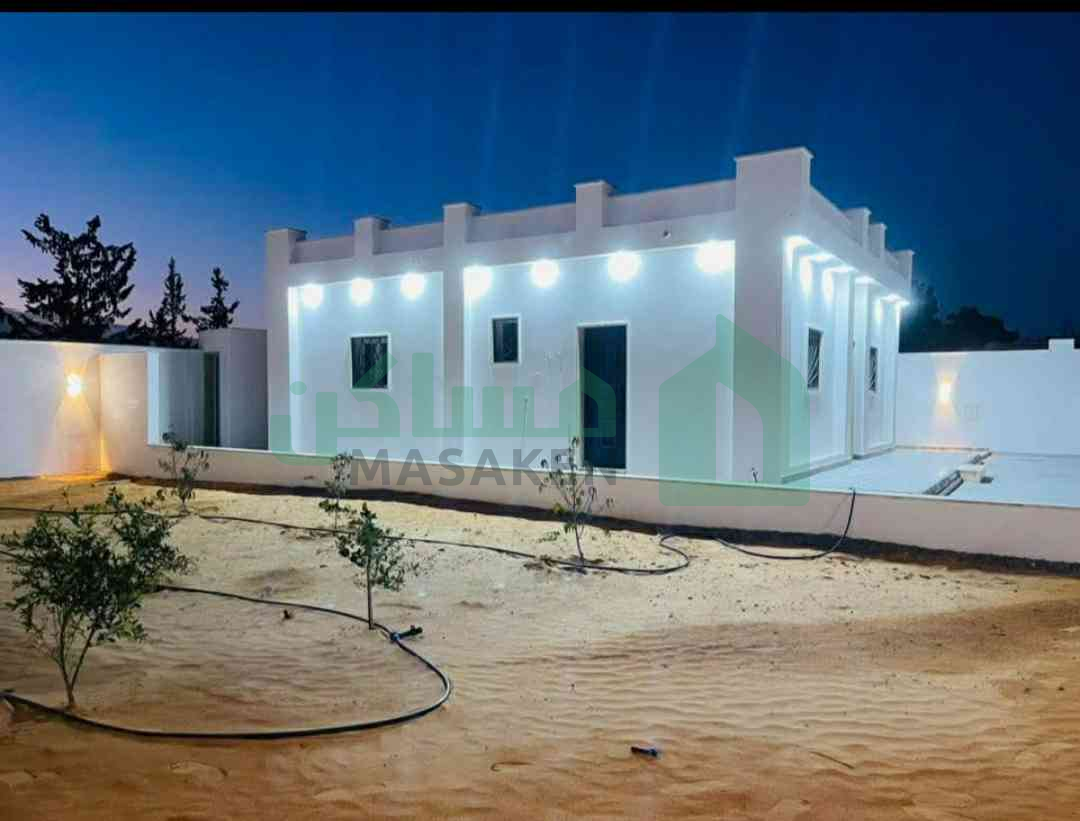 First image of the ad