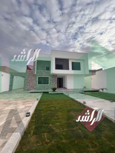فيلا دورين للبيع في بنغازي حي الروضه*